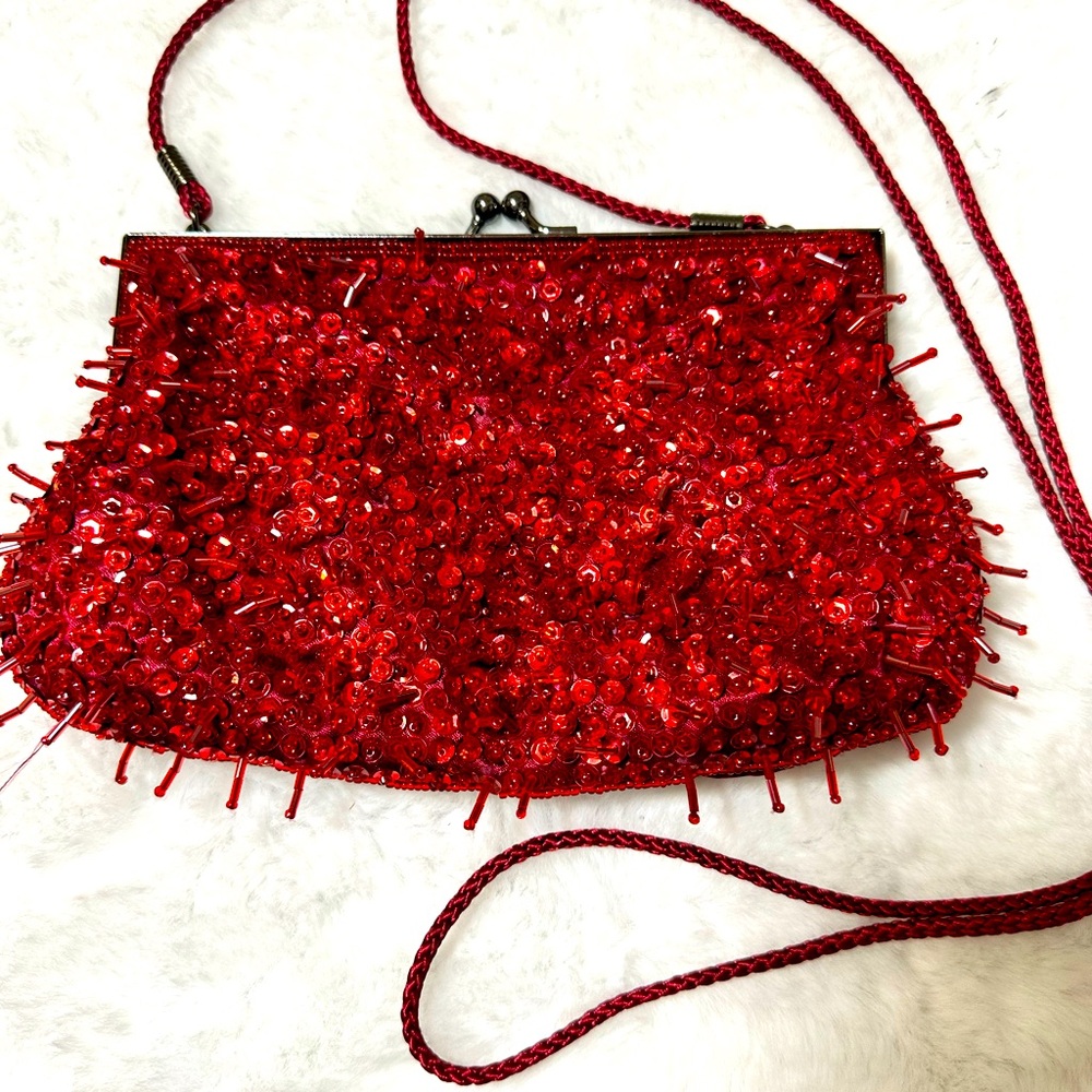 Red Vintage Lancôme Beaded Kisslock Evening Clutch Purse w Crossbody Strap. 9”